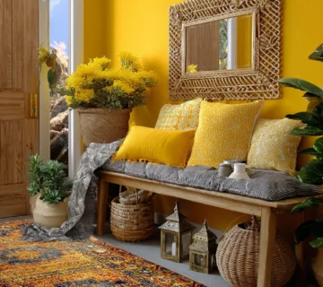 Branblog 75180 A bright and cheerful entryway with yellow acc a7c8d6f1 2598 4e94 b98b 3b680b314fed 2 360x320